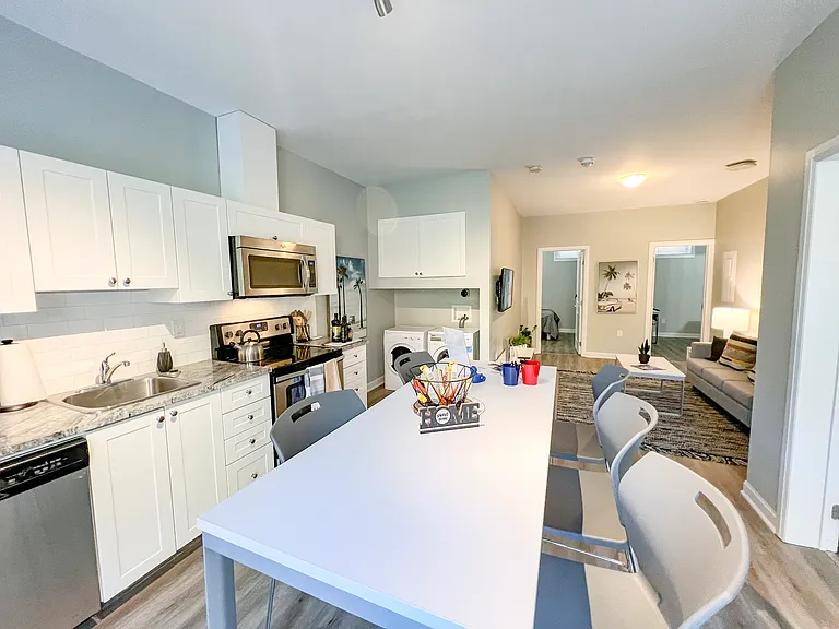 310 Georgian Dr #103 — Photo 5
