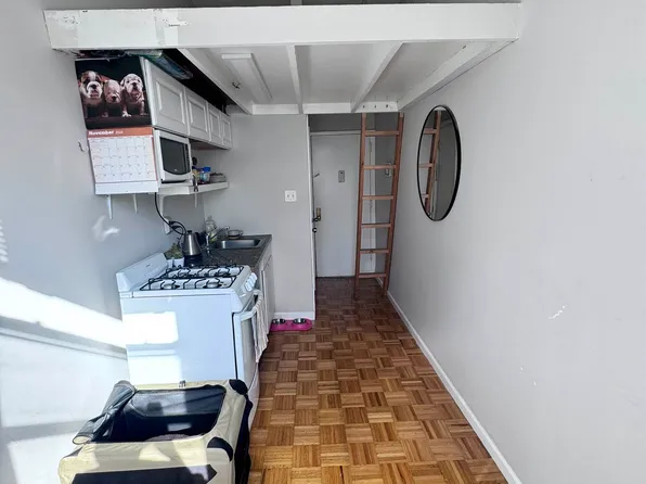 71 West 71st Street image 1 of 8