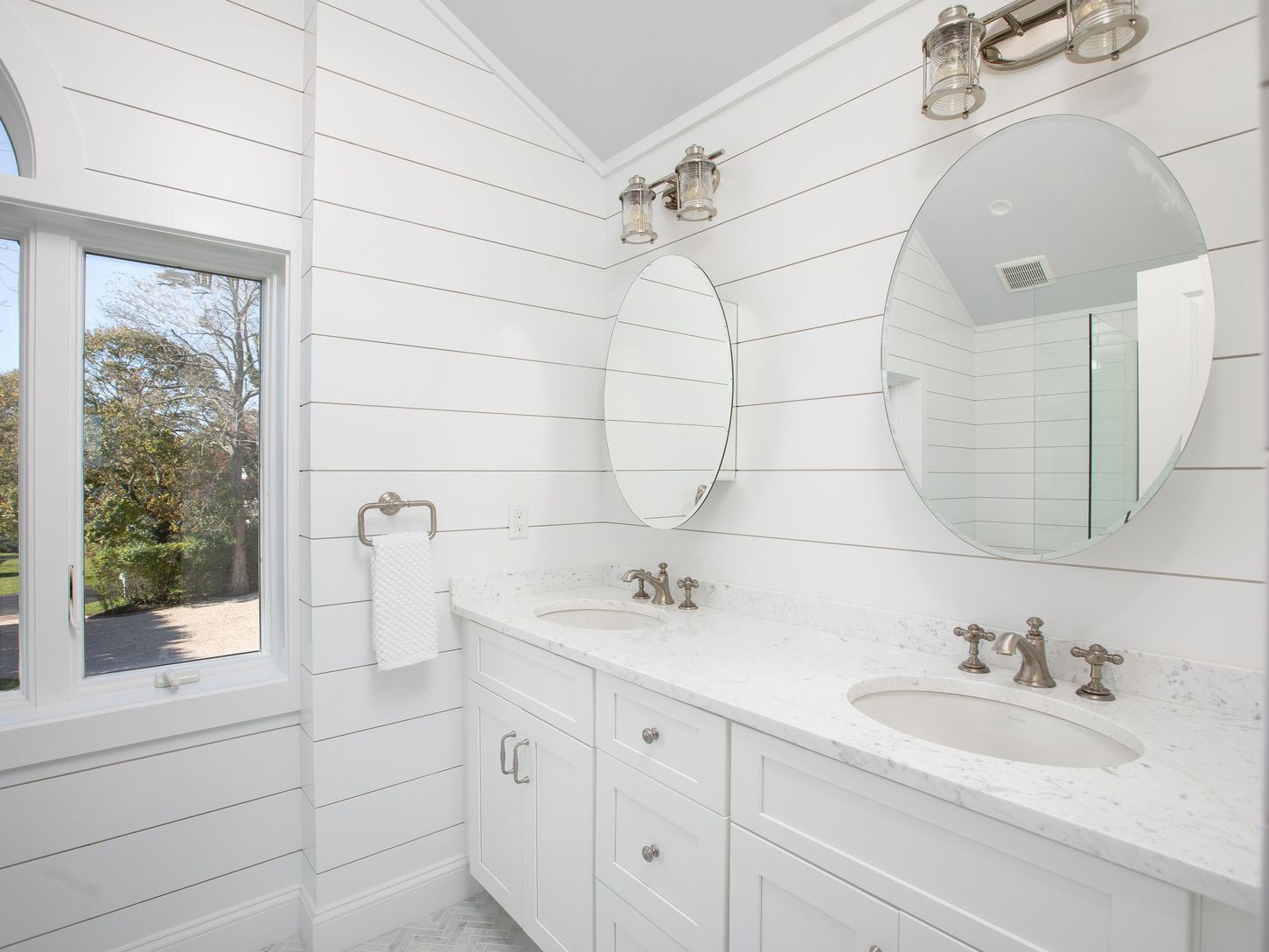  Master Bath with Double Sinks 