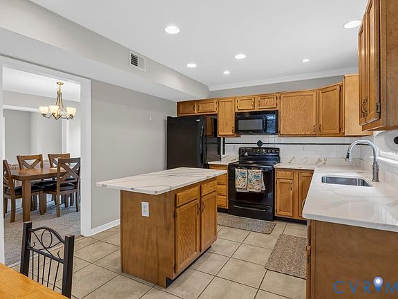 4th image of 9536 Hungary Woods Dr