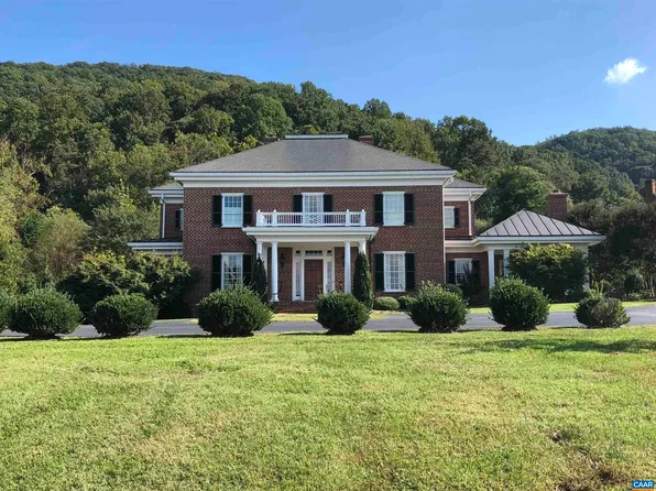 545 Rocks Farm Dr, Charlottesville, VA 22903
