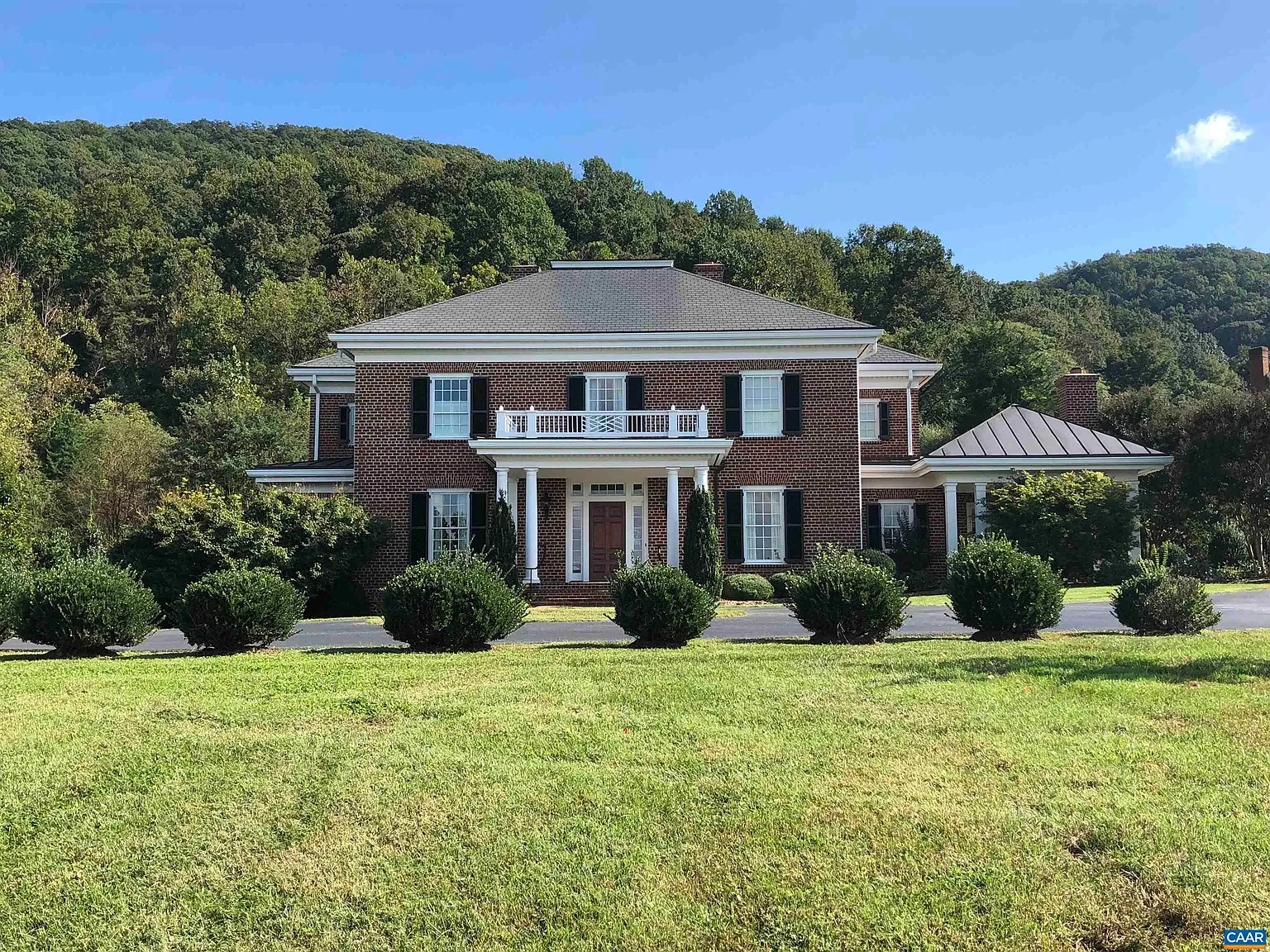 545 Rocks Farm Dr photo 1