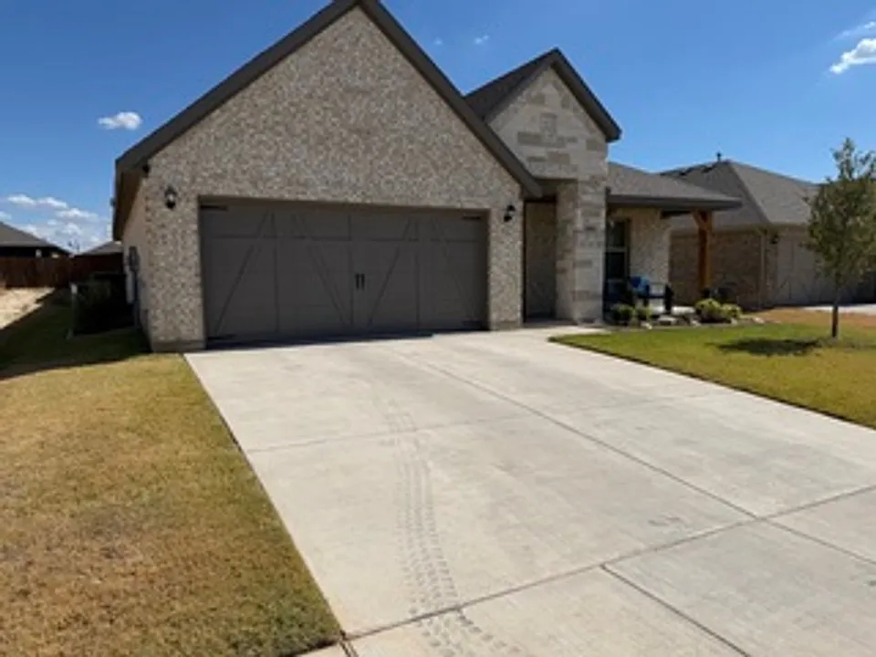 1909 Chippewa Dr