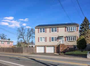 756 Riverside Ave, Lyndhurst, NJ 07071