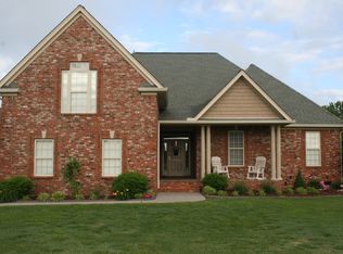230 Honeysuckle Ln, Lebanon, TN 37087