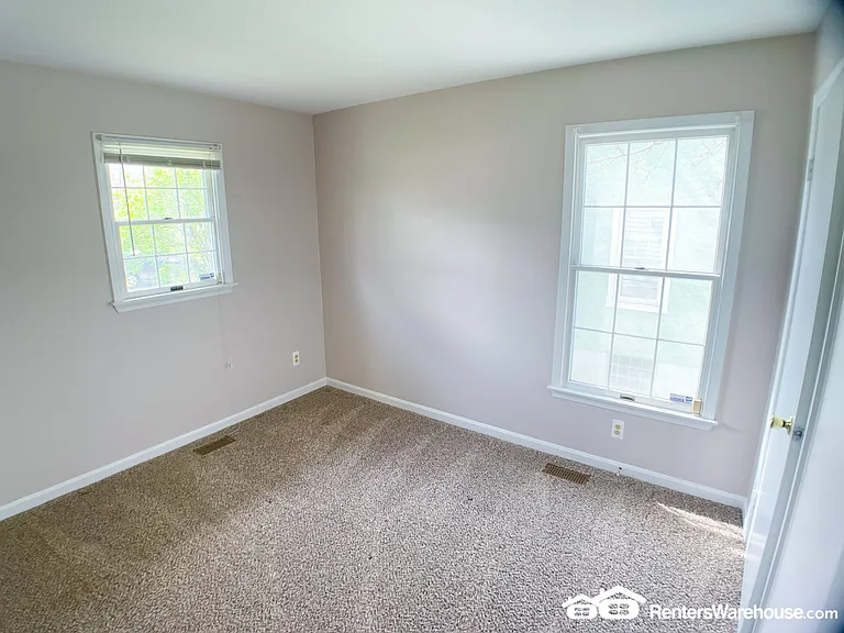 422 Reading Ave — Photo 20