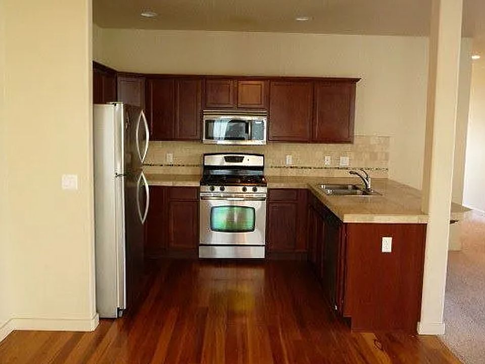 1st image of 162 SE McKinley Ave #0