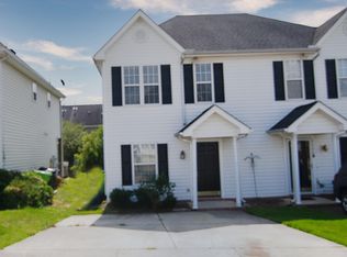 2302 Turtle Point Dr, Raleigh, NC 27604