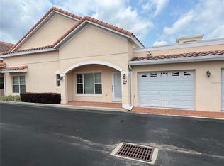 214 David Walker Dr, Tavares, FL 32778