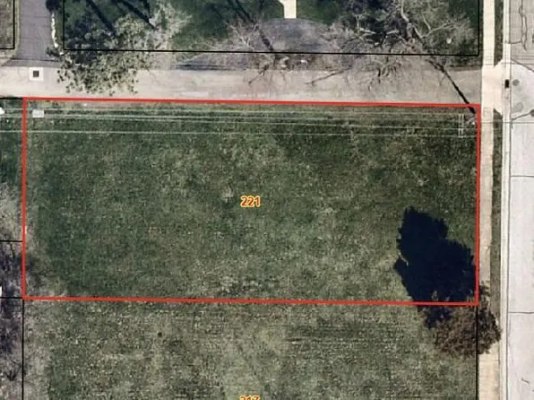 221 N Water St, New Bremen, OH 45869