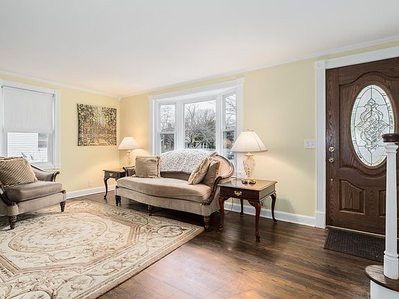 Entry into Living Room