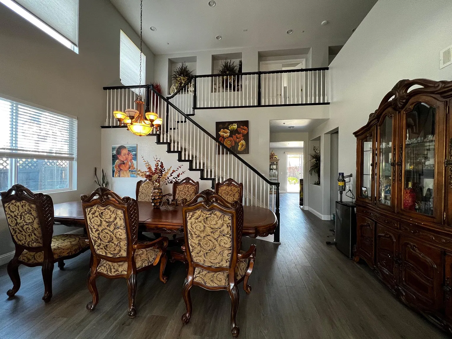 5 bed, 3349 sqft, $1,000 — Photo 4