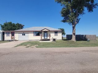 307 E 3rd St, Park, KS 67751