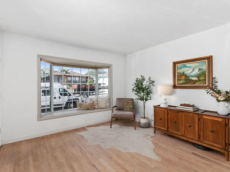 1803 Midvale Dr — Photo 8