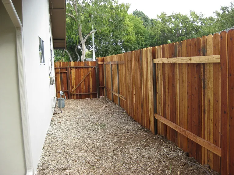 283 Carlo Dr — Photo 8