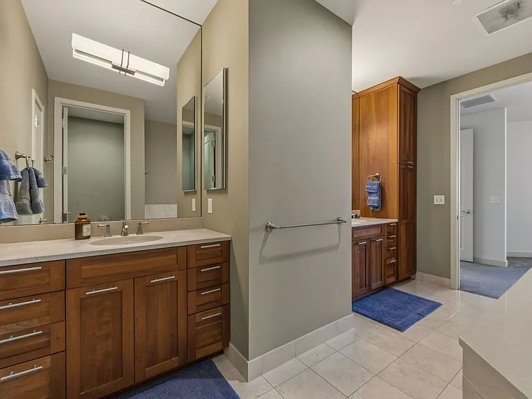 700 W 31st St #404 — Photo 30