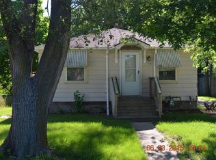 1483 Monroe St, Benton Harbor, MI 49022