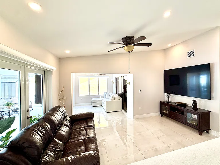 14333 SW 52nd St — Photo 12