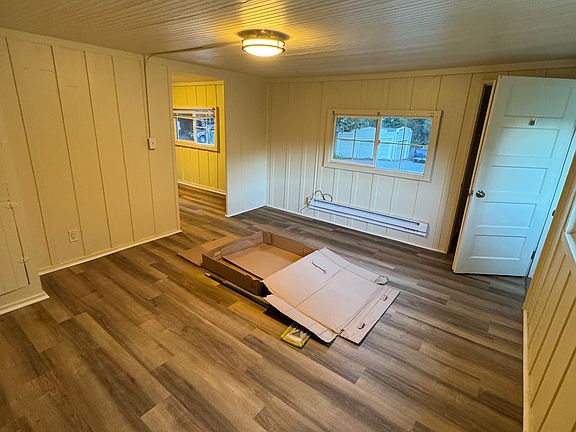 4th image of 14615 River Rd #D