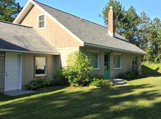 24411 Point Mills Rd, Dollar Bay, MI 49922