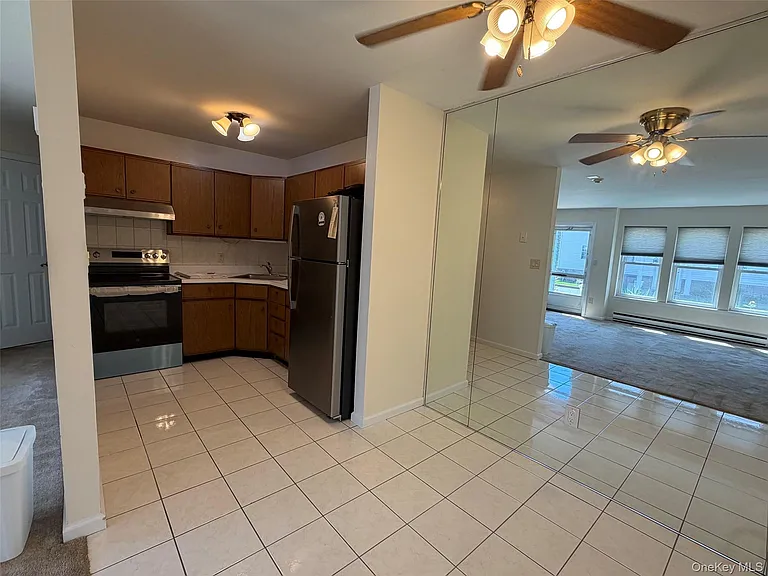 25 Athens Ct — Photo 5