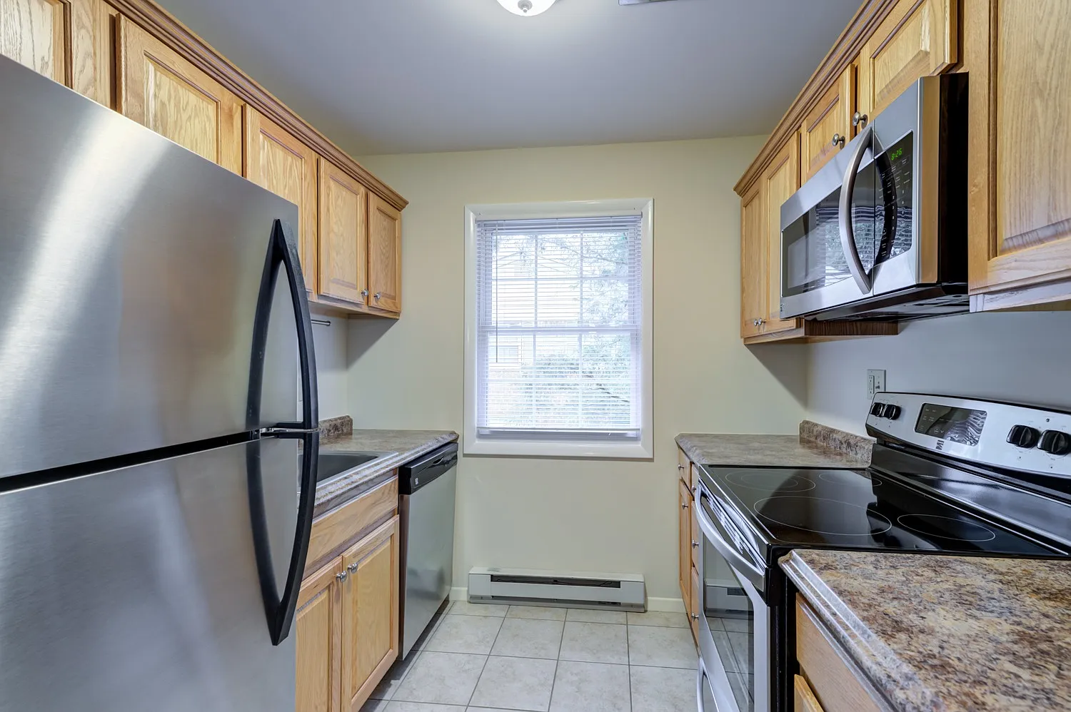Rivercrest Apartments — Photo 3