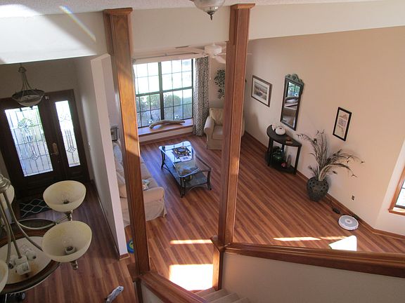 LR and entry from stairs