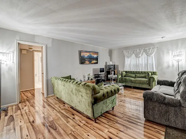 7900 Westheimer Rd APT 202, Houston, TX 77063