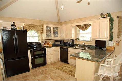 3rd image of 6645 Berretta Dr