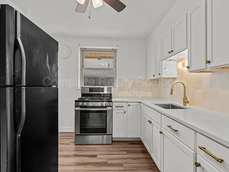 5655 Potomac St — Photo 5