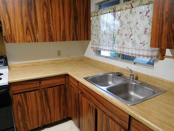2nd image of 96-216 Waiawa Rd #1