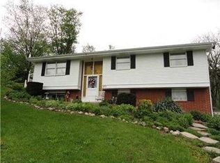 879 Middletown Rd, New Stanton, PA 15672