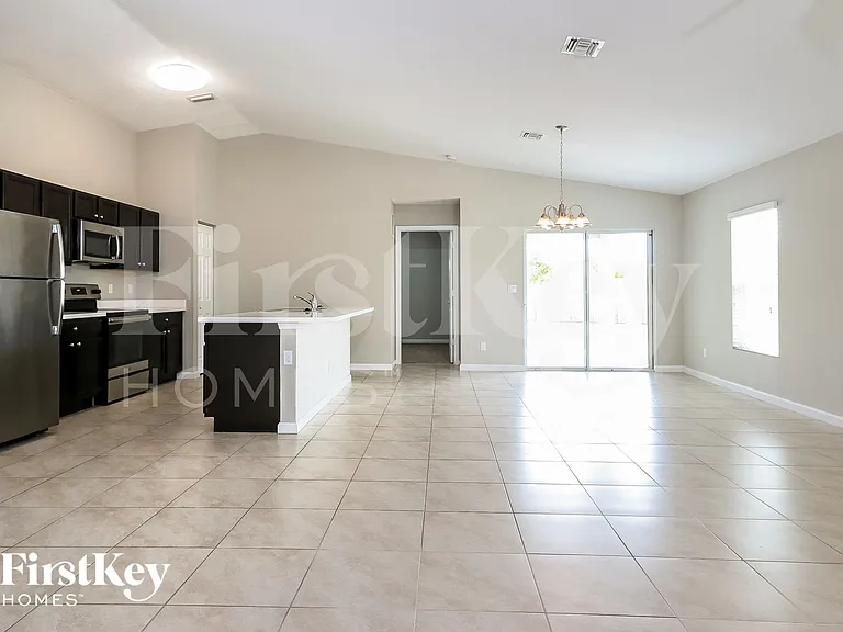 4477 SW Port Saint Lucie Blvd — Photo 5