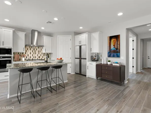 9714 E Copper Glance Trl, Tucson, AZ 85747