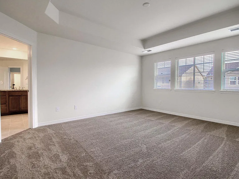 14776 Oslo Ave — Photo 16