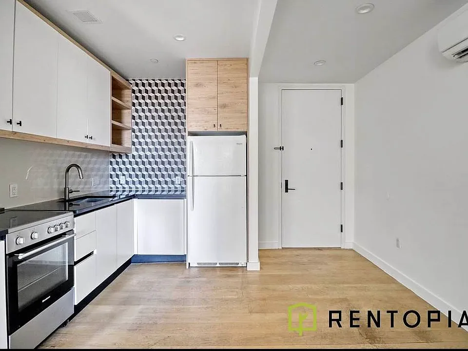 1875 Atlantic Ave #6M