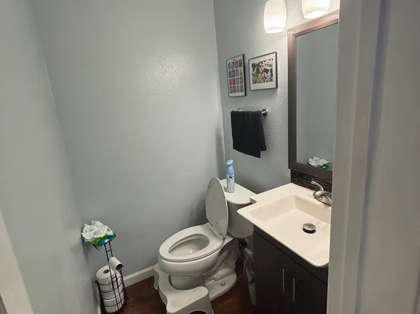 2124 Burton Dr, Austin, TX