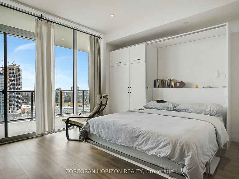741 King St W #1710 — Photo 14