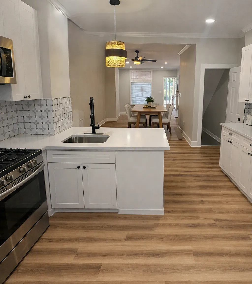 2625 Huntingdon Avenue - 1 — Photo 2