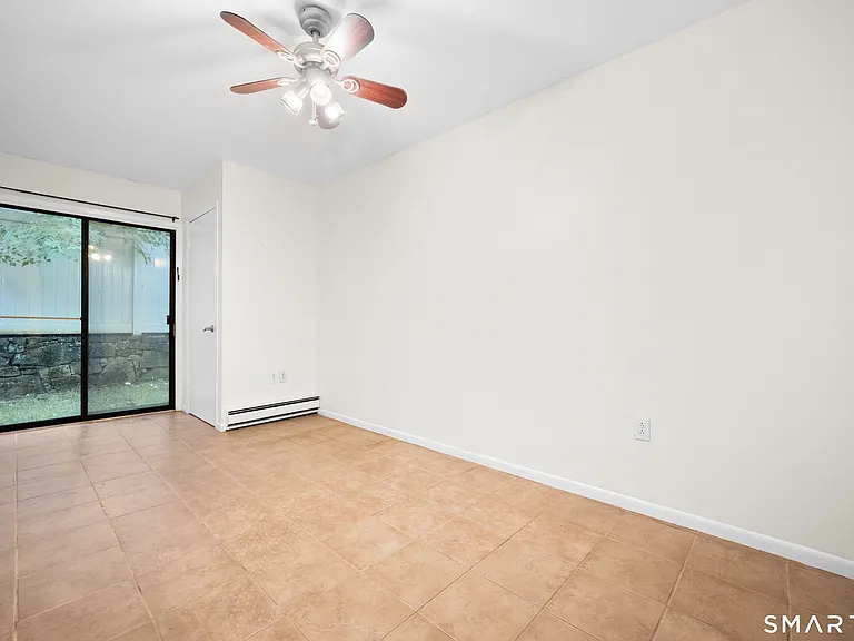 60 Lawn Ave #24 — Photo 23