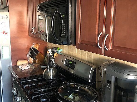 4th image of 57 Harbour Ct #57