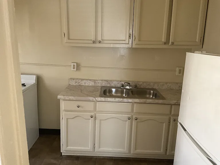 456 1/2 S Kenmore Ave #P207 — Photo 7