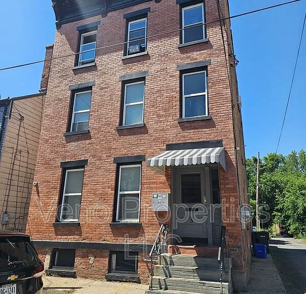 5 Marshall St #2 — Photo 1