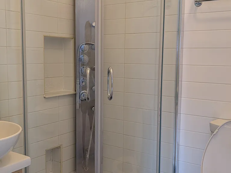 730 Burns St #2 — Photo 37