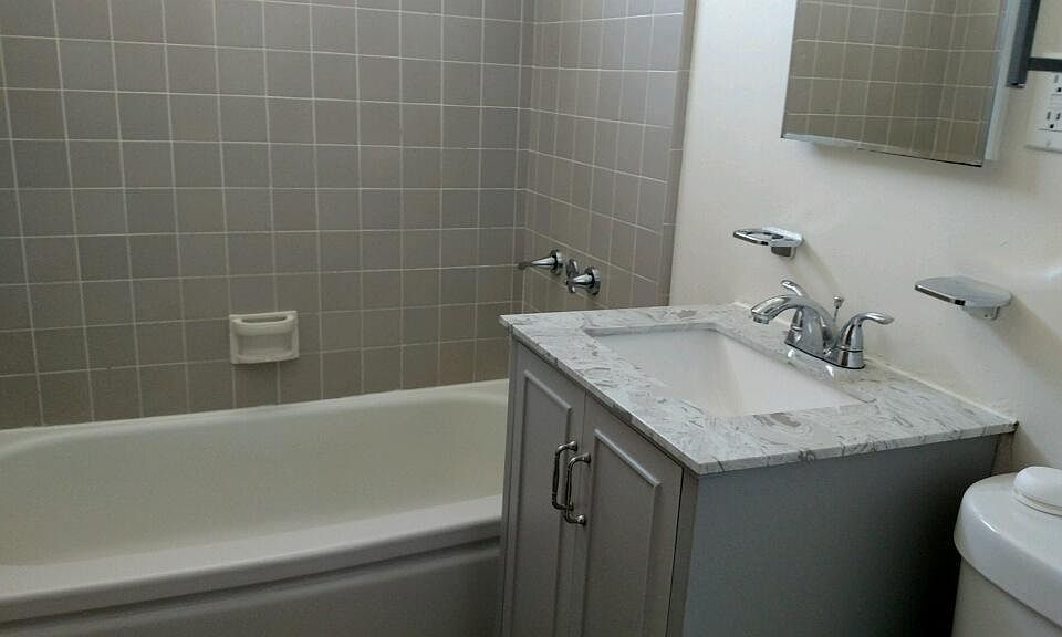 2nd image of 4133 Elenda St APT F