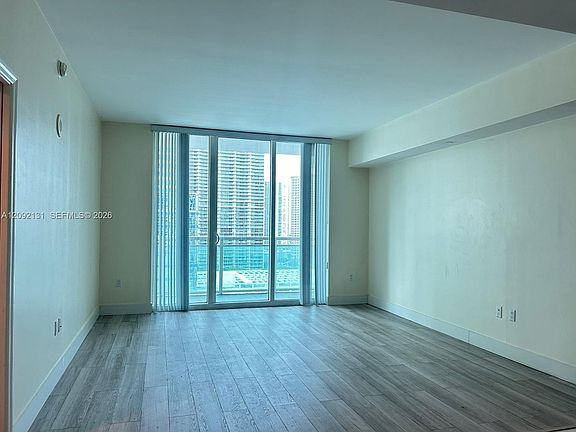 4th image of 950 Brickell Bay Dr APT 1708
