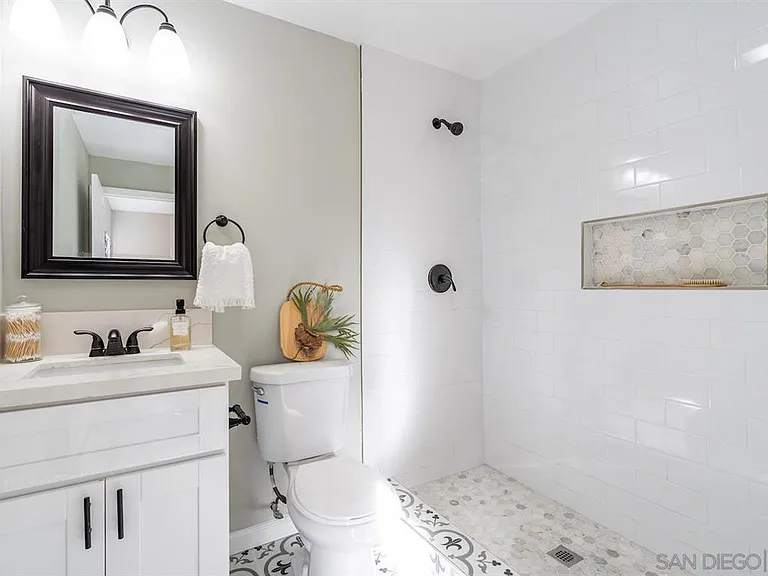 3276 Meade Ave — Photo 11