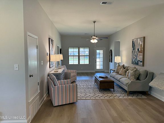 5th image of 3406 Oodie Ln
