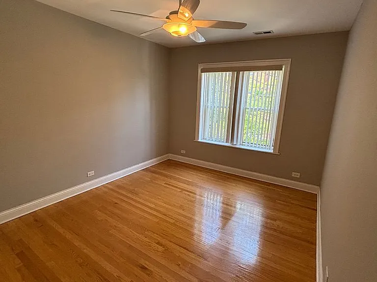 5724 N Mozart St #2A — Photo 7