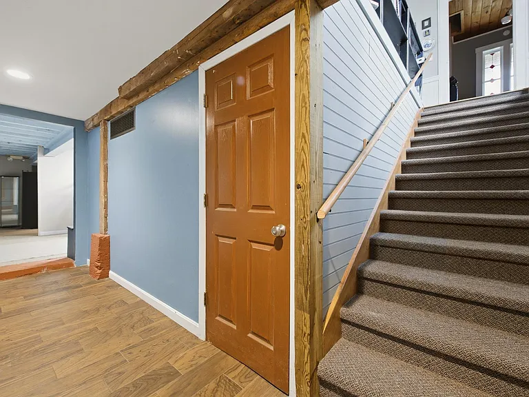 42 Maple St — Photo 34